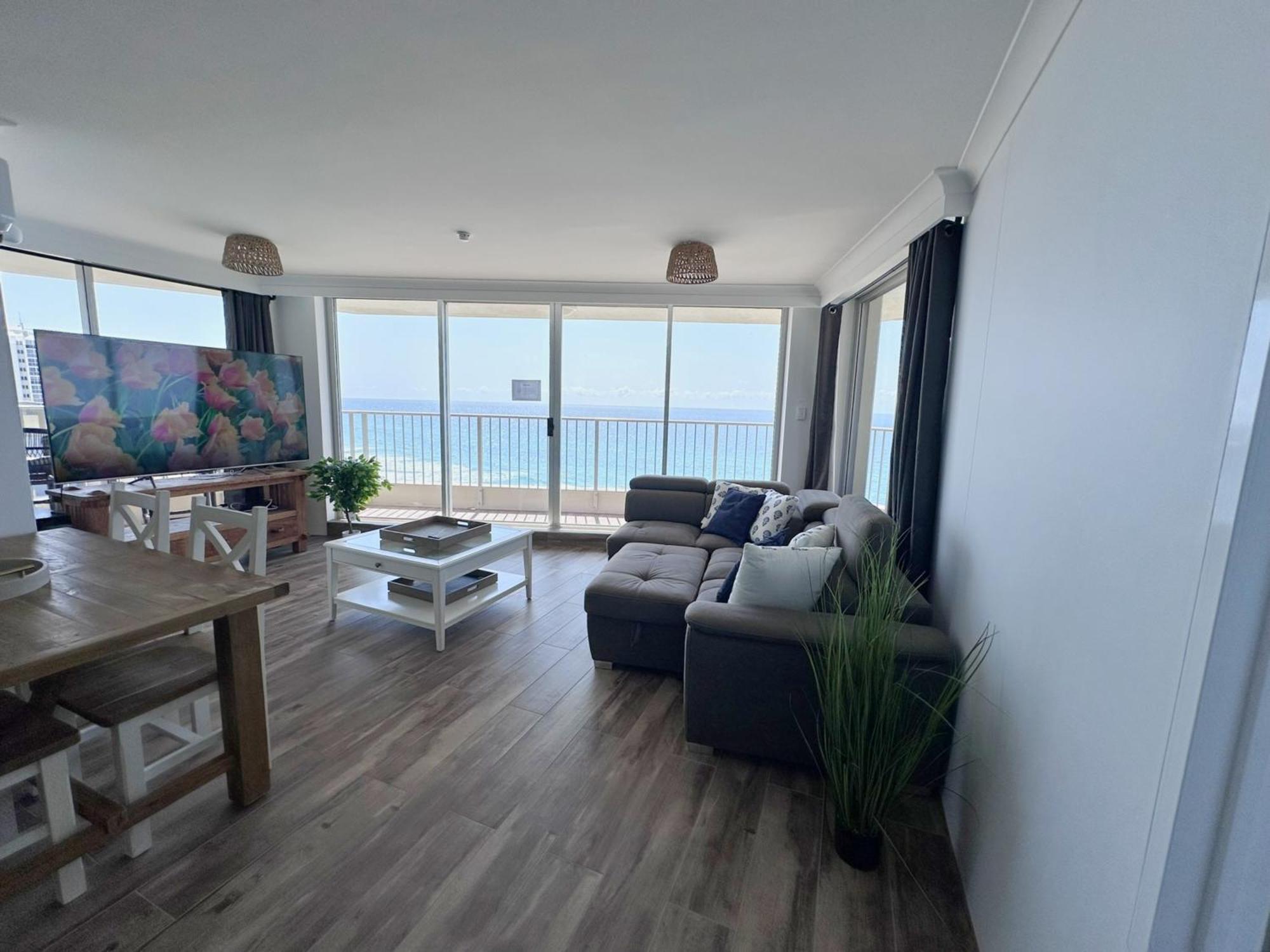 Absolutely Stunning! On The Beach !!! Gold Coast Exterior photo